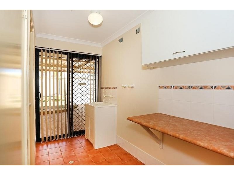 4 Wave Court, San Remo WA 6210