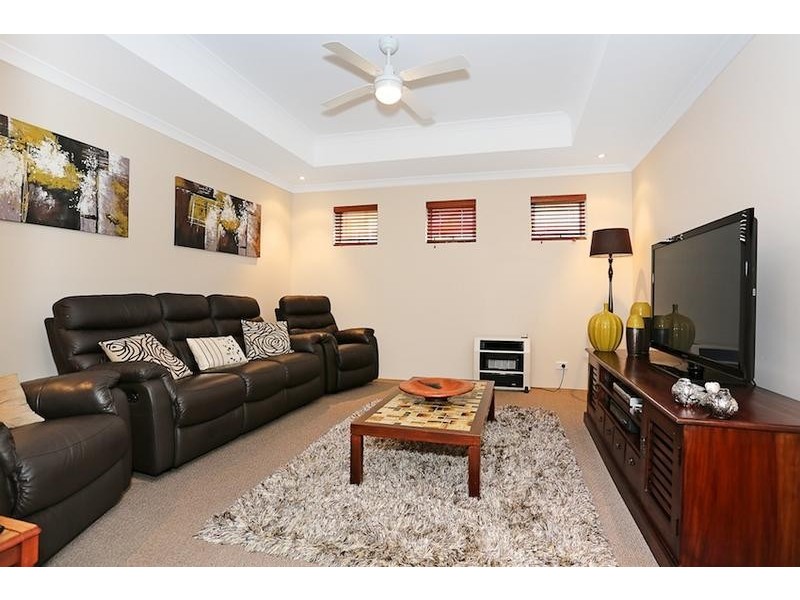 5 Bibbulmun Meander, Ravenswood WA 6208