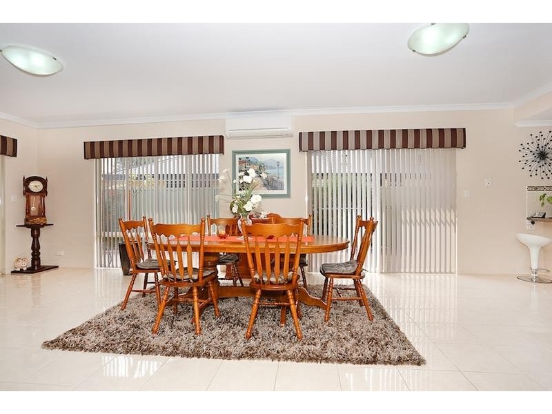 5 Bibbulmun Meander, Ravenswood WA 6208