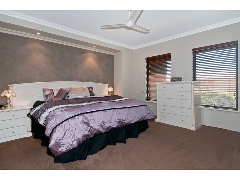 12 Campion Fairway, Lakelands WA 6180