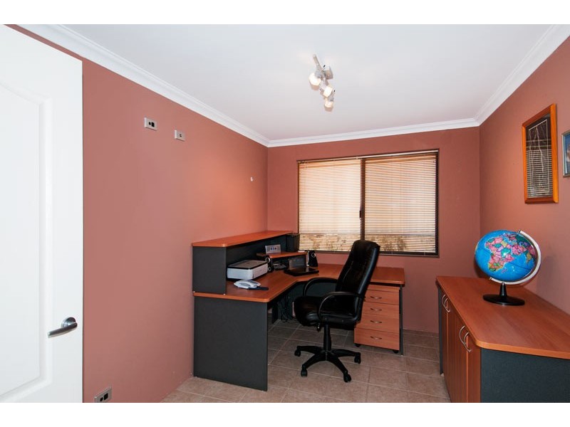 12 Campion Fairway, Lakelands WA 6180