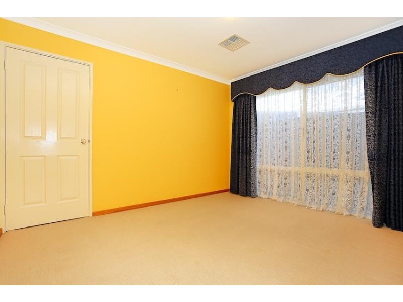 33 Cervantes Drive, Erskine WA 6210