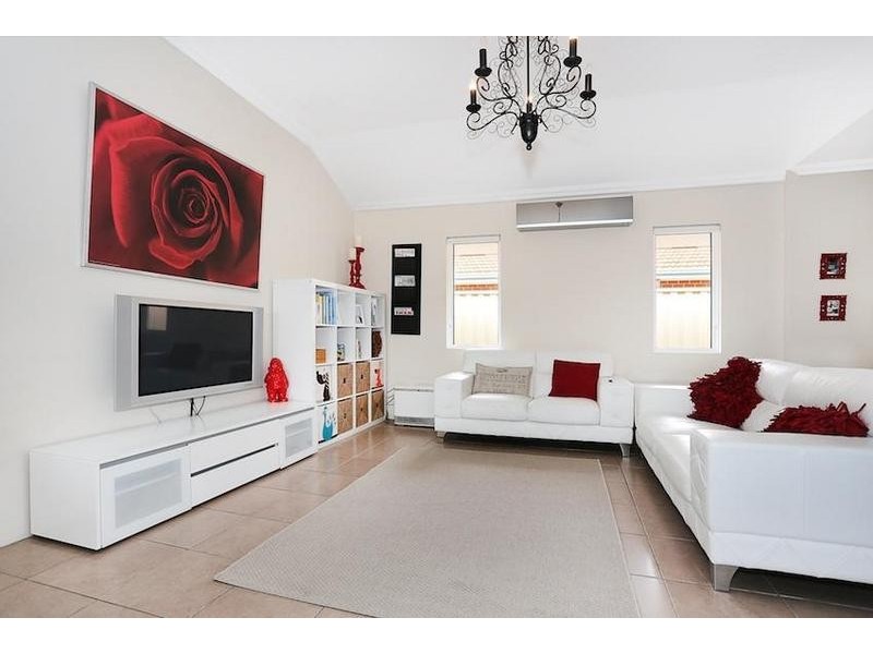 5 Virginia Turn, Madora Bay WA 6210