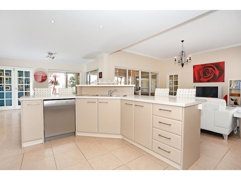 5 Virginia Turn, Madora Bay WA 6210