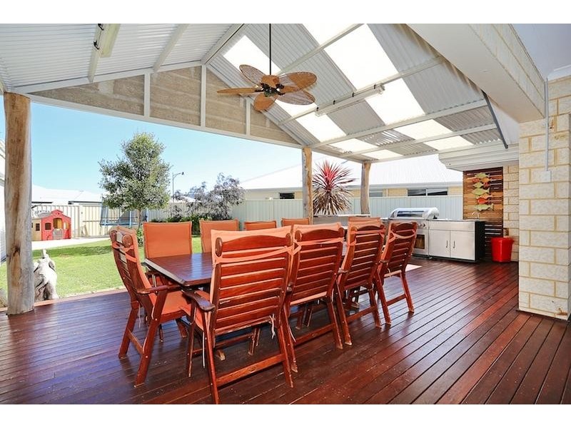 5 Virginia Turn, Madora Bay WA 6210