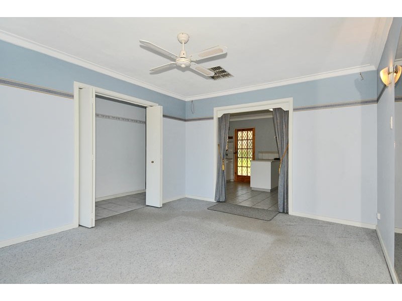 12 Wyeree Road, Mandurah WA 6210