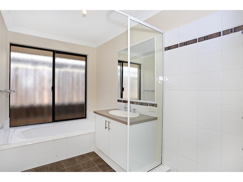 57 Seascapes Boulevard, Halls Head WA 6210