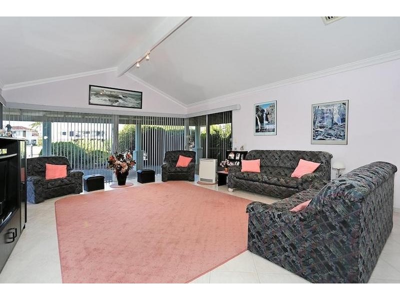 15 Ashburton Court, Dudley Park WA 6210