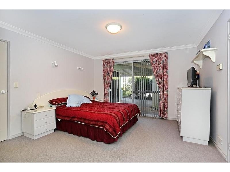 15 Ashburton Court, Dudley Park WA 6210