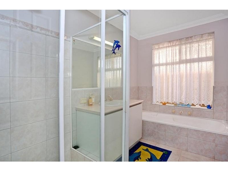 15 Ashburton Court, Dudley Park WA 6210