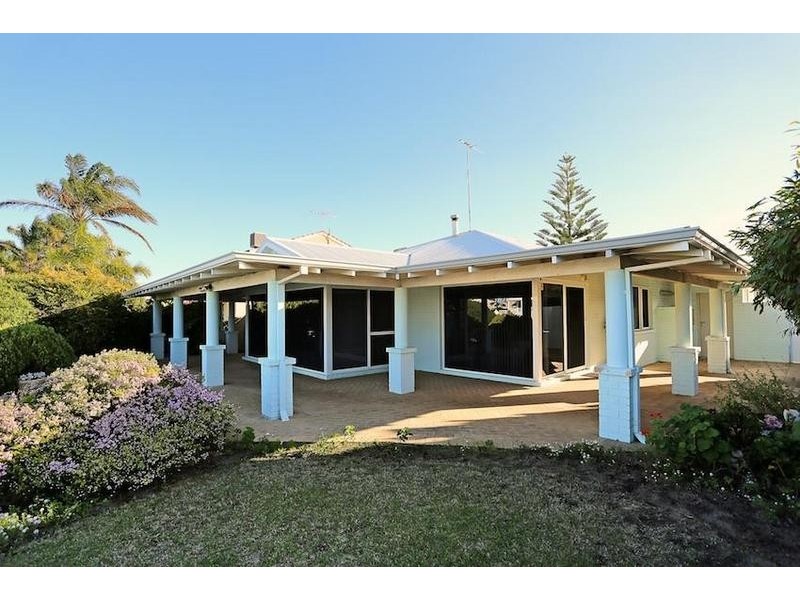 15 Ashburton Court, Dudley Park WA 6210