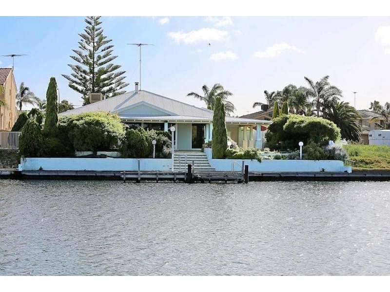 15 Ashburton Court, Dudley Park WA 6210