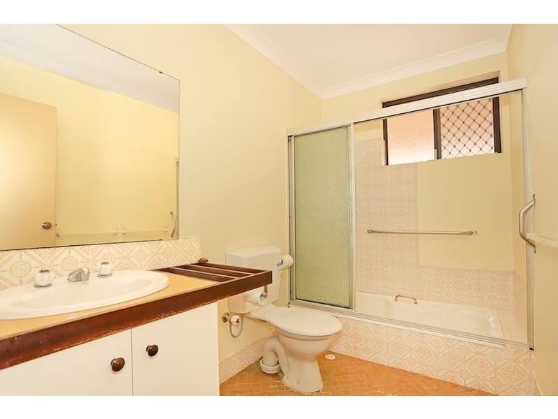 2/35 Creery Street, Dudley Park WA 6210