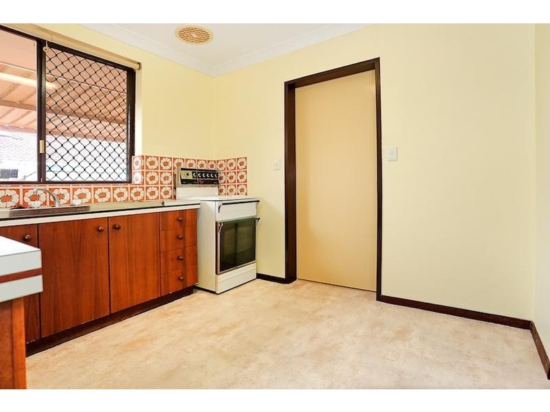 2/35 Creery Street, Dudley Park WA 6210