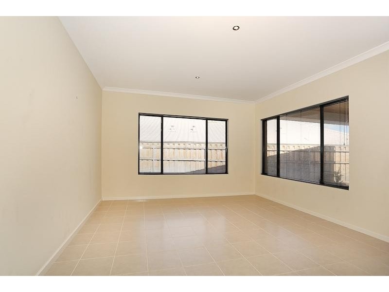 59 Karon Vista, Halls Head WA 6210