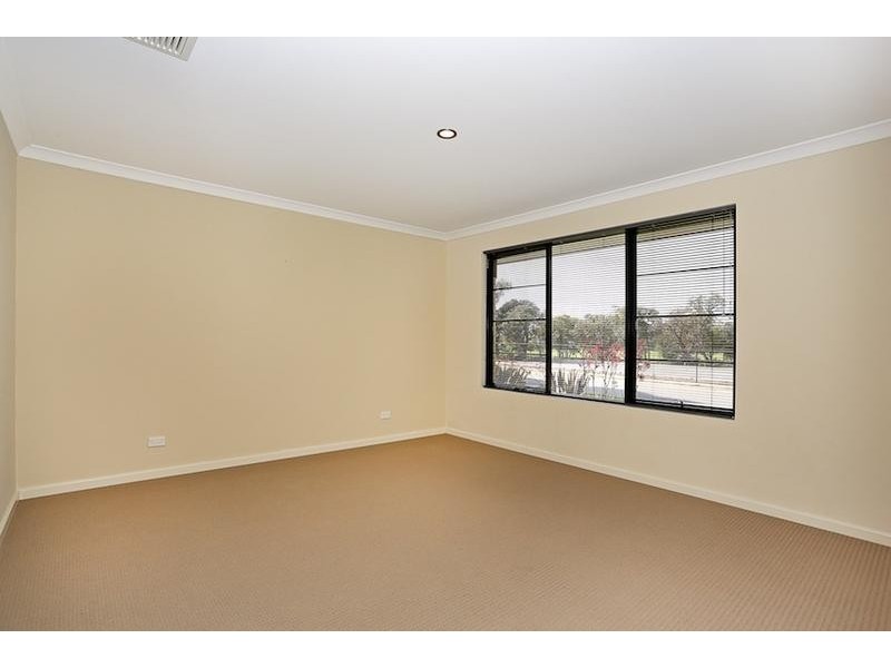 59 Karon Vista, Halls Head WA 6210