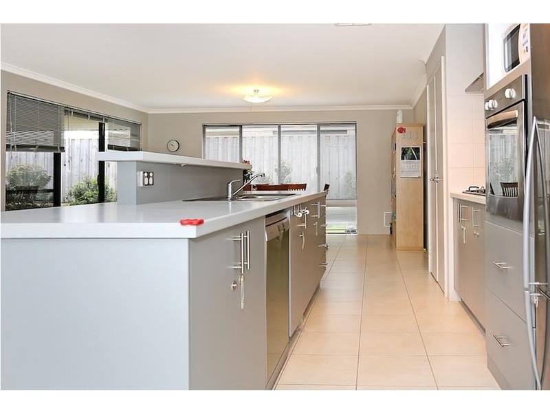 21 Karon Vista, Halls Head WA 6210