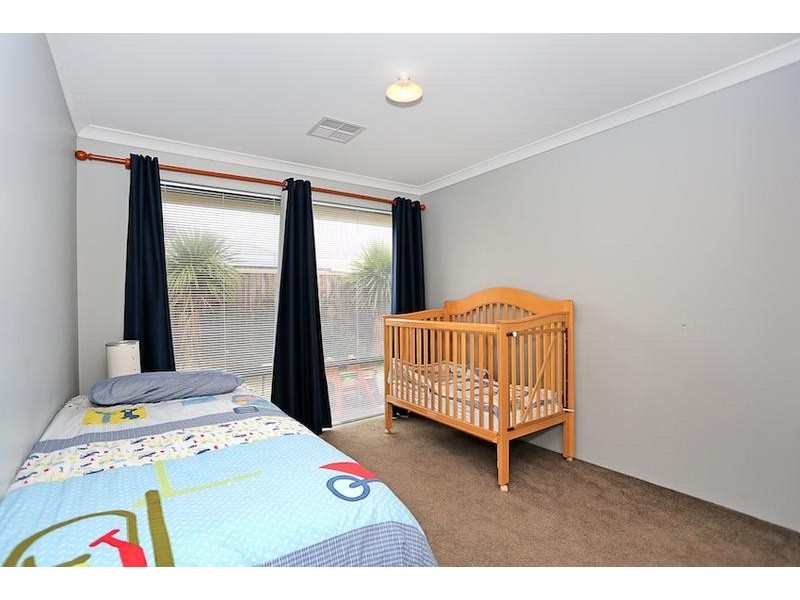 21 Karon Vista, Halls Head WA 6210