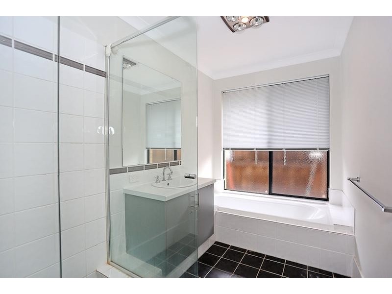 21 Karon Vista, Halls Head WA 6210