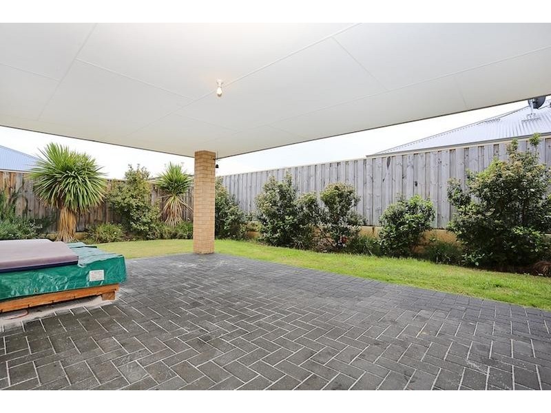 21 Karon Vista, Halls Head WA 6210