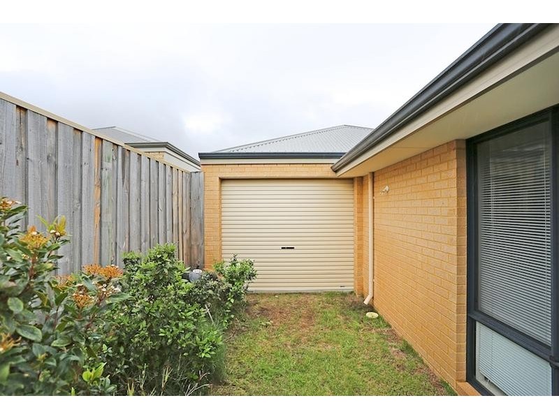 21 Karon Vista, Halls Head WA 6210