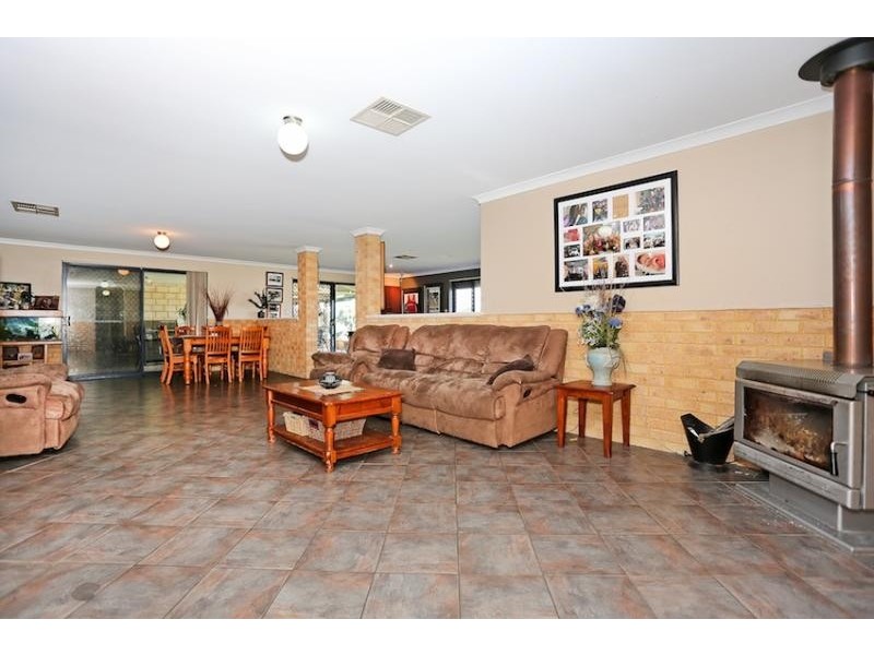 507 Dunkerton Rd, Barragup WA 6209