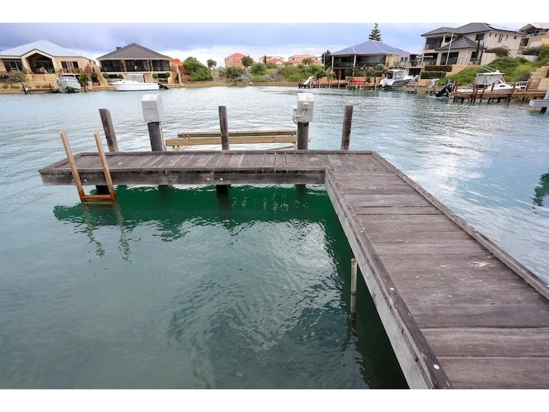 19 Voyager Close, Wannanup WA 6210