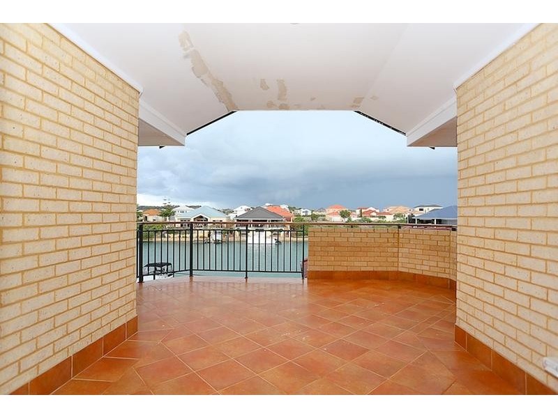 19 Voyager Close, Wannanup WA 6210