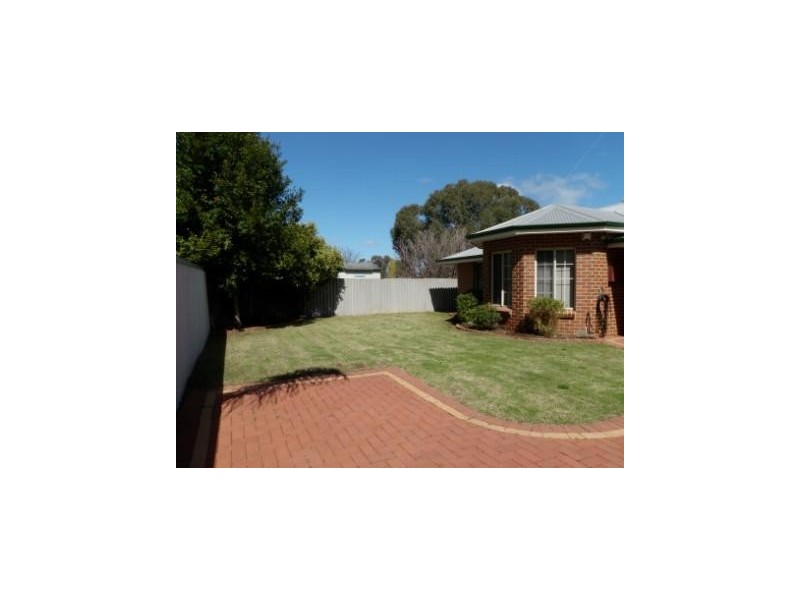 B/14 Cox Street, Mandurah WA 6210