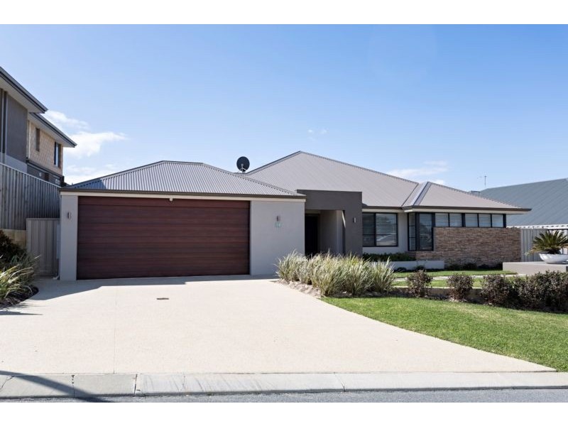 14 Torwood Edge, Halls Head WA 6210