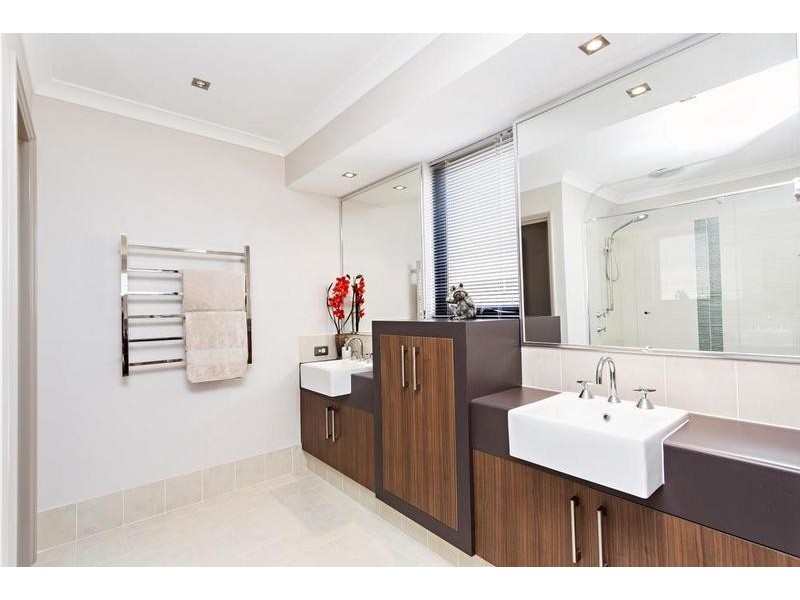 14 Torwood Edge, Halls Head WA 6210