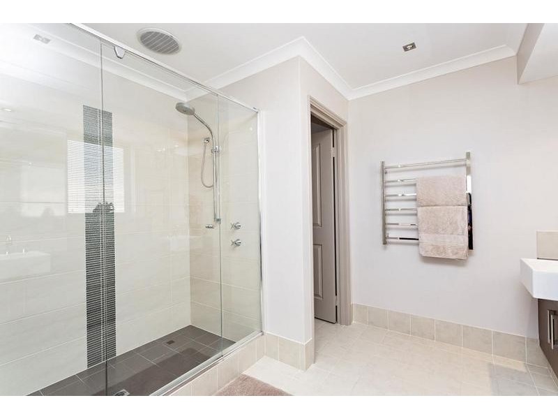 14 Torwood Edge, Halls Head WA 6210