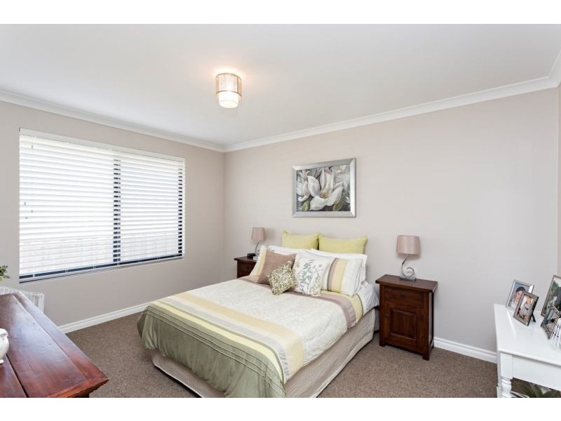 14 Torwood Edge, Halls Head WA 6210