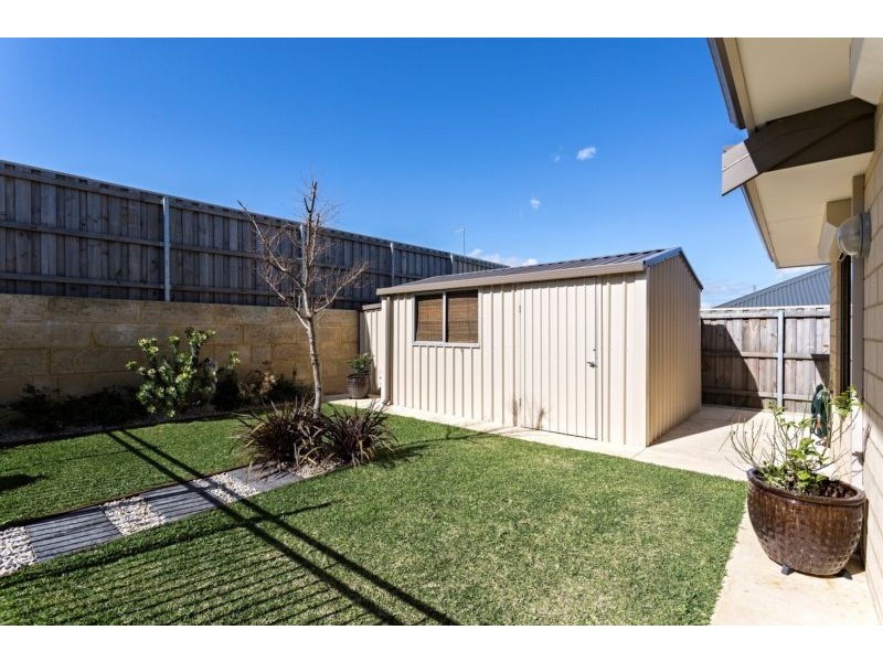 14 Torwood Edge, Halls Head WA 6210