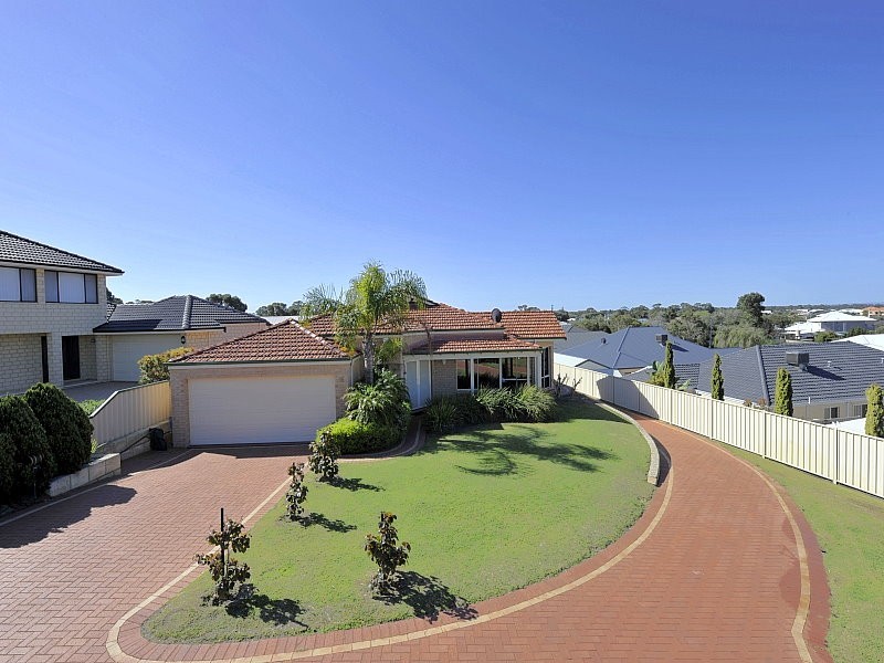 16 Greenshank Mews, Wannanup WA 6210