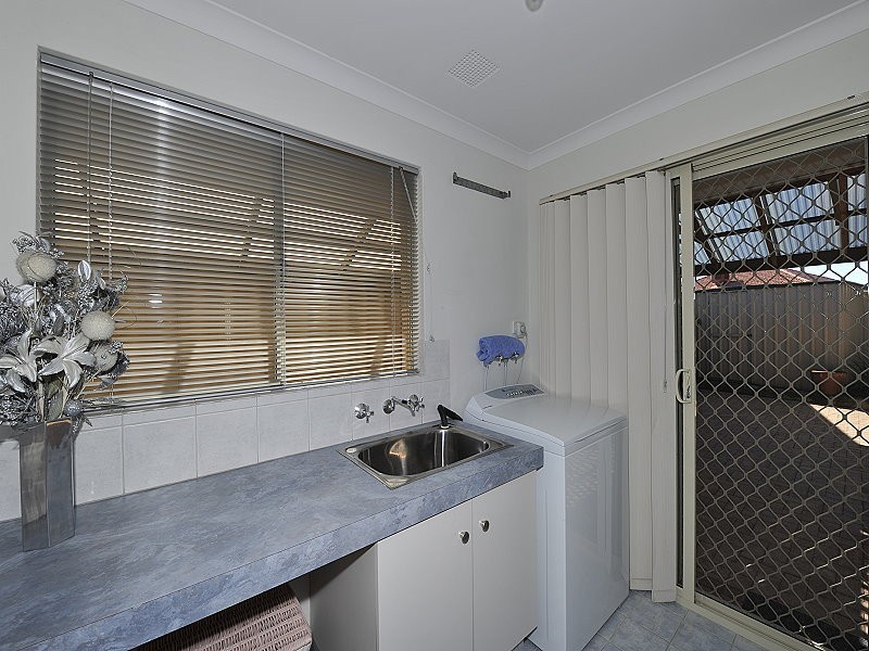 16 Greenshank Mews, Wannanup WA 6210