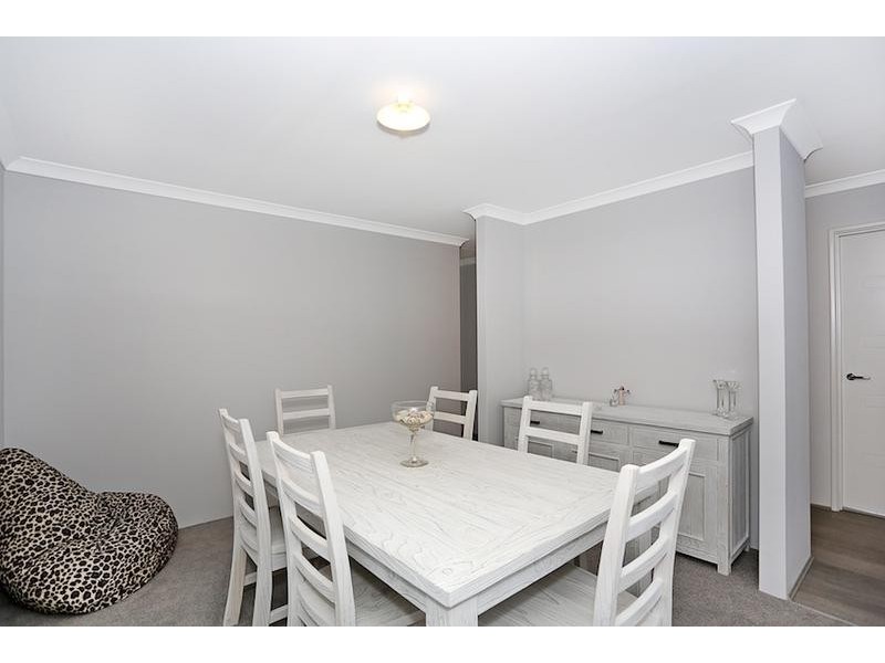 12 Cruentas Way, Halls Head WA 6210