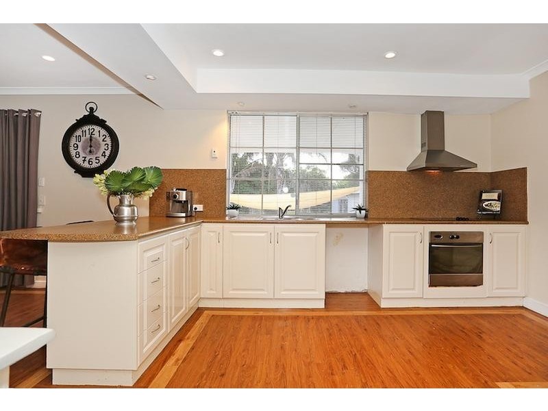 113 Mclarty Road, Halls Head WA 6210