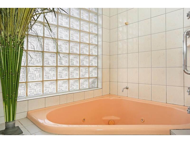 113 Mclarty Road, Halls Head WA 6210