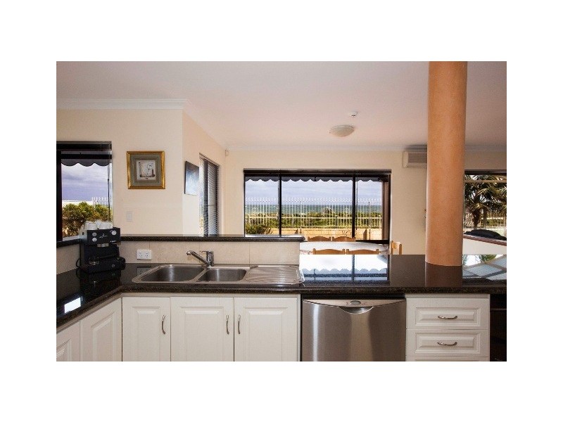 38 Ronsard Drive, Mandurah WA 6210