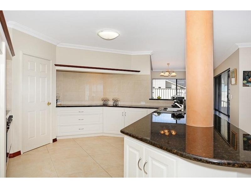 38 Ronsard Drive, Mandurah WA 6210