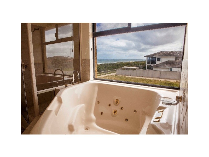 38 Ronsard Drive, Mandurah WA 6210