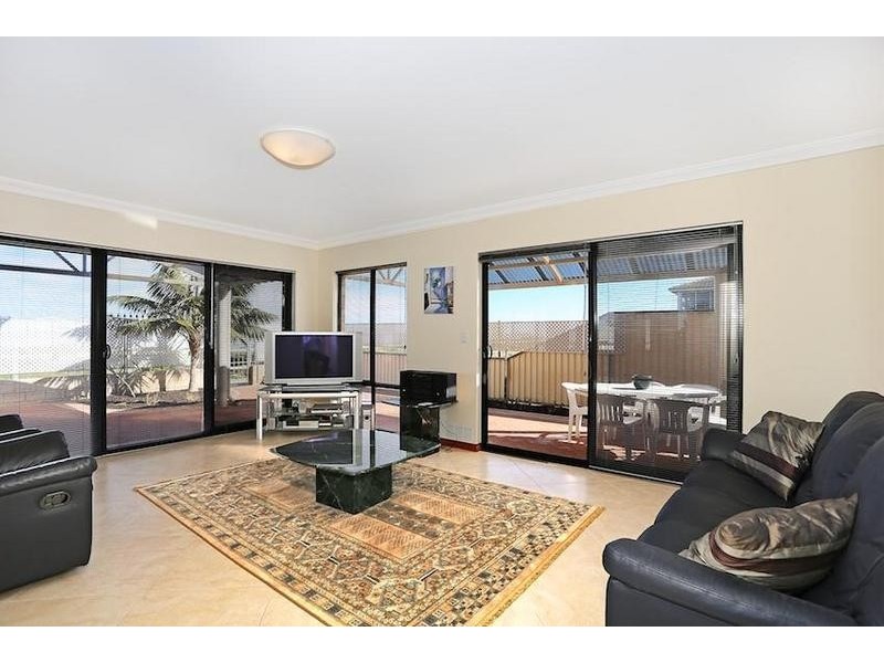 38 Ronsard Drive, Mandurah WA 6210