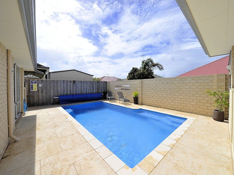 3 Scarab Court, Halls Head WA 6210