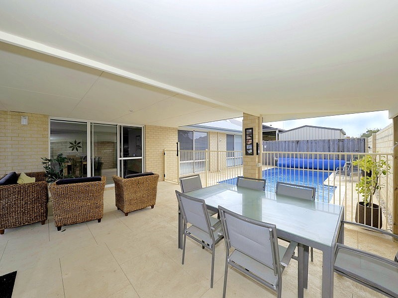 3 Scarab Court, Halls Head WA 6210