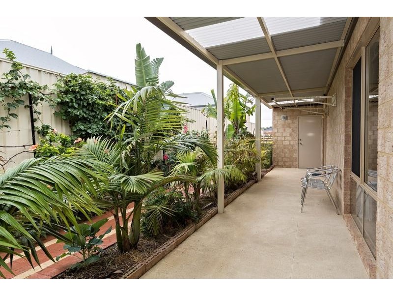 17 Arpenteur Turn, Madora Bay WA 6210