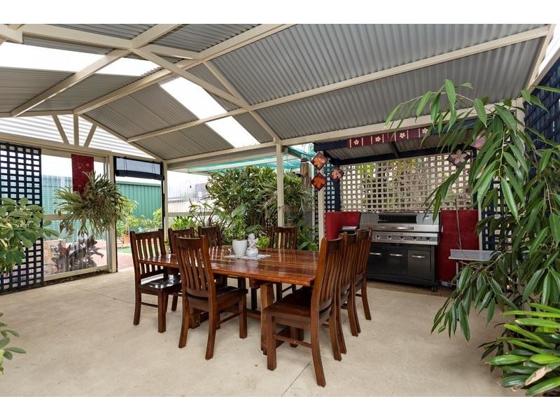 17 Arpenteur Turn, Madora Bay WA 6210