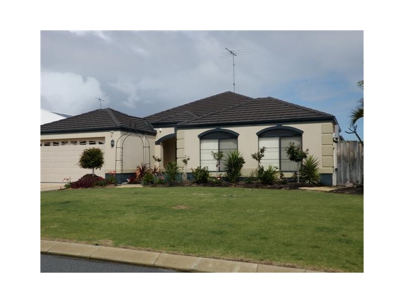 5 Binda Way, Halls Head WA 6210