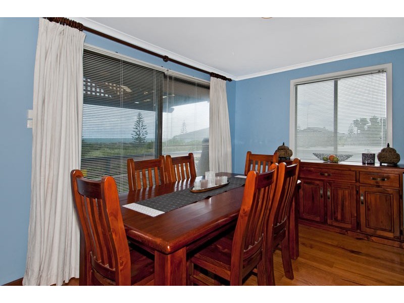 8 Coffey Street, Singleton WA 6175