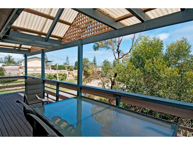 8 Coffey Street, Singleton WA 6175